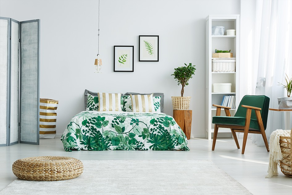 Bedroom white and green bed linen